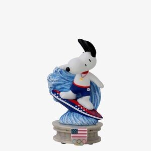 Collectible Limited Edition Snoopy Surfing Mini Bobblehead